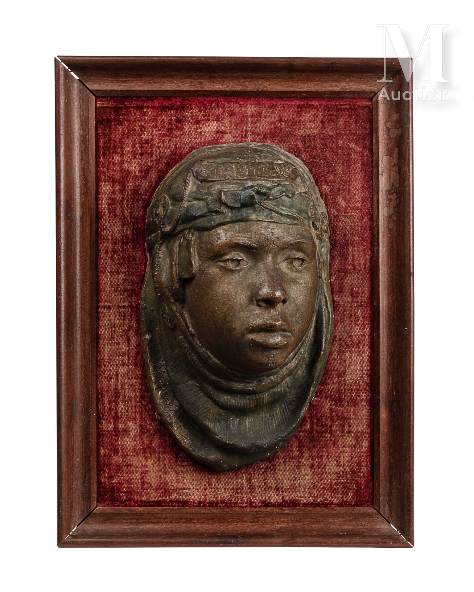 Paul Louis Emile LOISEAU-ROUSSEAU (1861-1927) "一个年轻的柏柏尔女人的头"。

斑驳的赤土雕塑。

署名 "卢梭"&hellip;