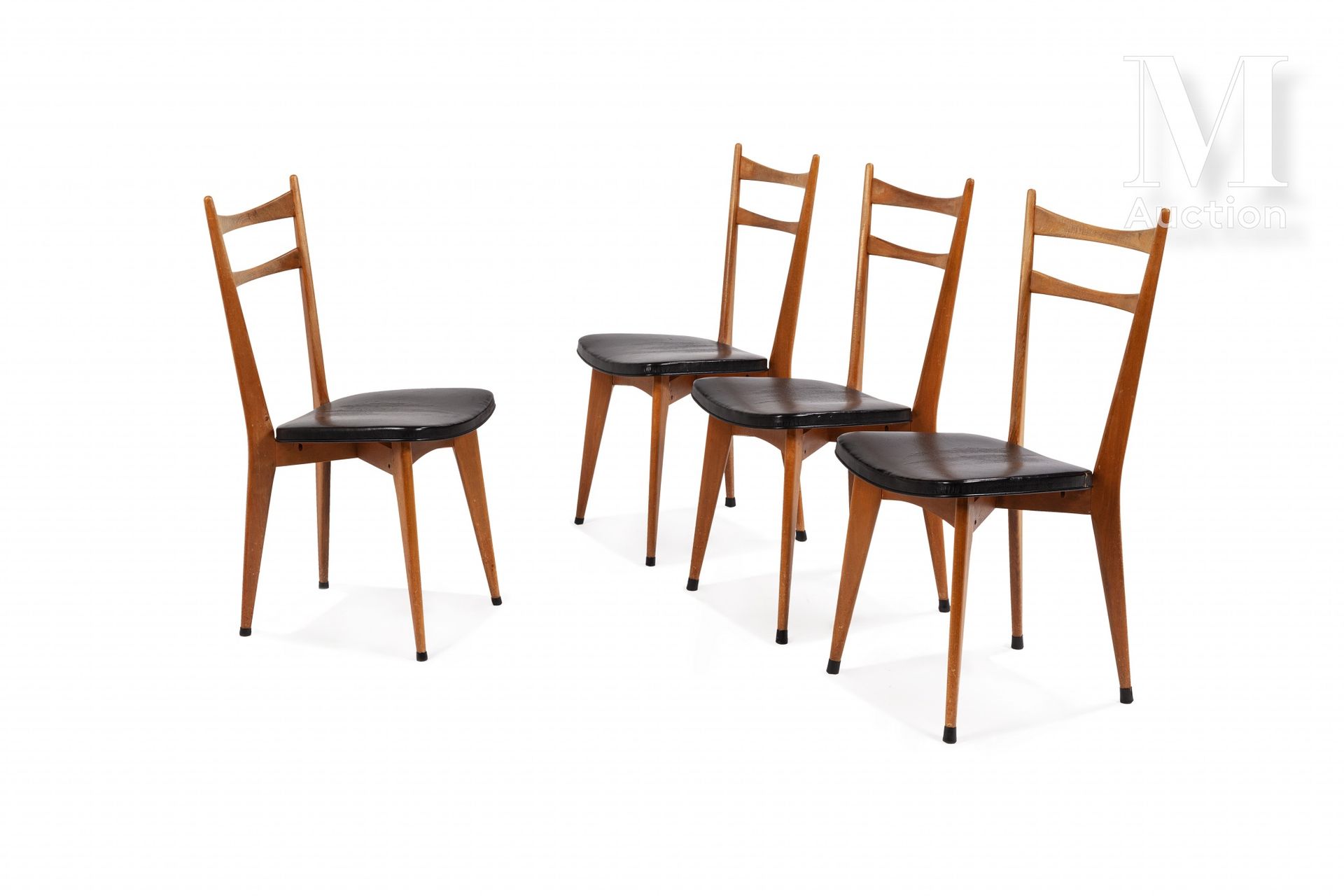 JOHANNES ANDERSEN (1903-1997) Set of four beechwood chairs with a banded back re&hellip;