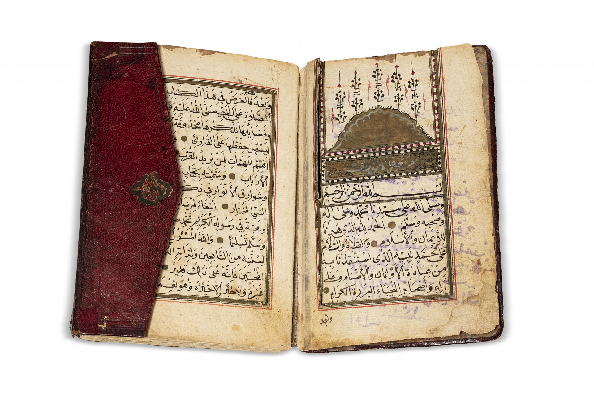 Dalaïl al Khayrat 近东，19世纪。

纸质阿拉伯文手稿，共69页，以正规的黑色 "naskh "书写，第11 B和12页上有两个圣地，奇怪的是&hellip;