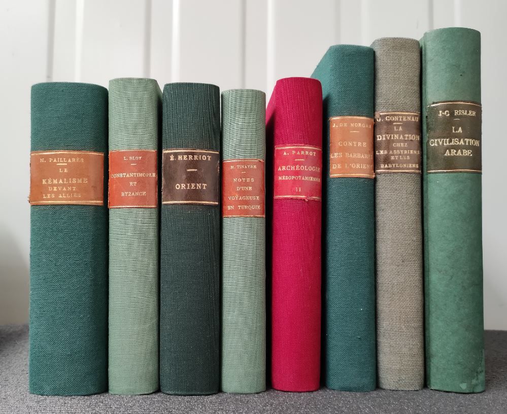 ORIENT : 8 volumes RISLER Jacques C., La civilisation arabe, Parigi, Payot, 1955&hellip;