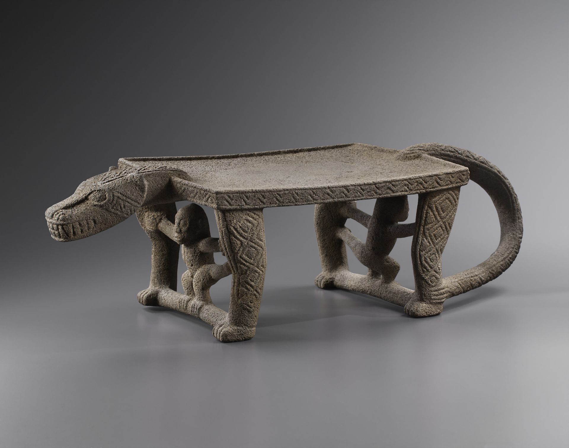 *Sculpture zoomorphe 
representing a ceremonial metate in the shape of a jaguar.&hellip;