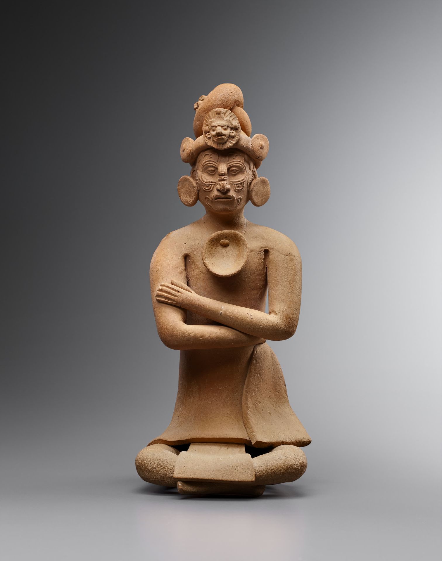*Ocarina cérémoniel 
representing a dignitary sitting in a hieratic posture. He &hellip;
