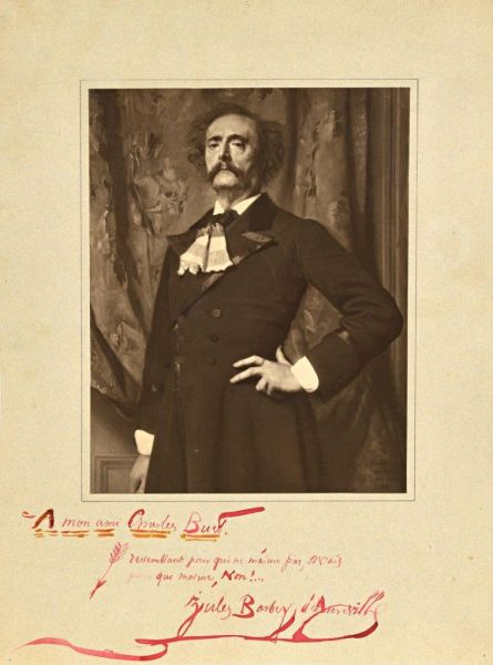 Null Barbey d'AUREVILLY（1808-1889）。埃米尔-莱维拍摄的巴尔贝-德奥雷维利的肖像照片（1882年）粘贴在纸板上。Barbey d&hellip;
