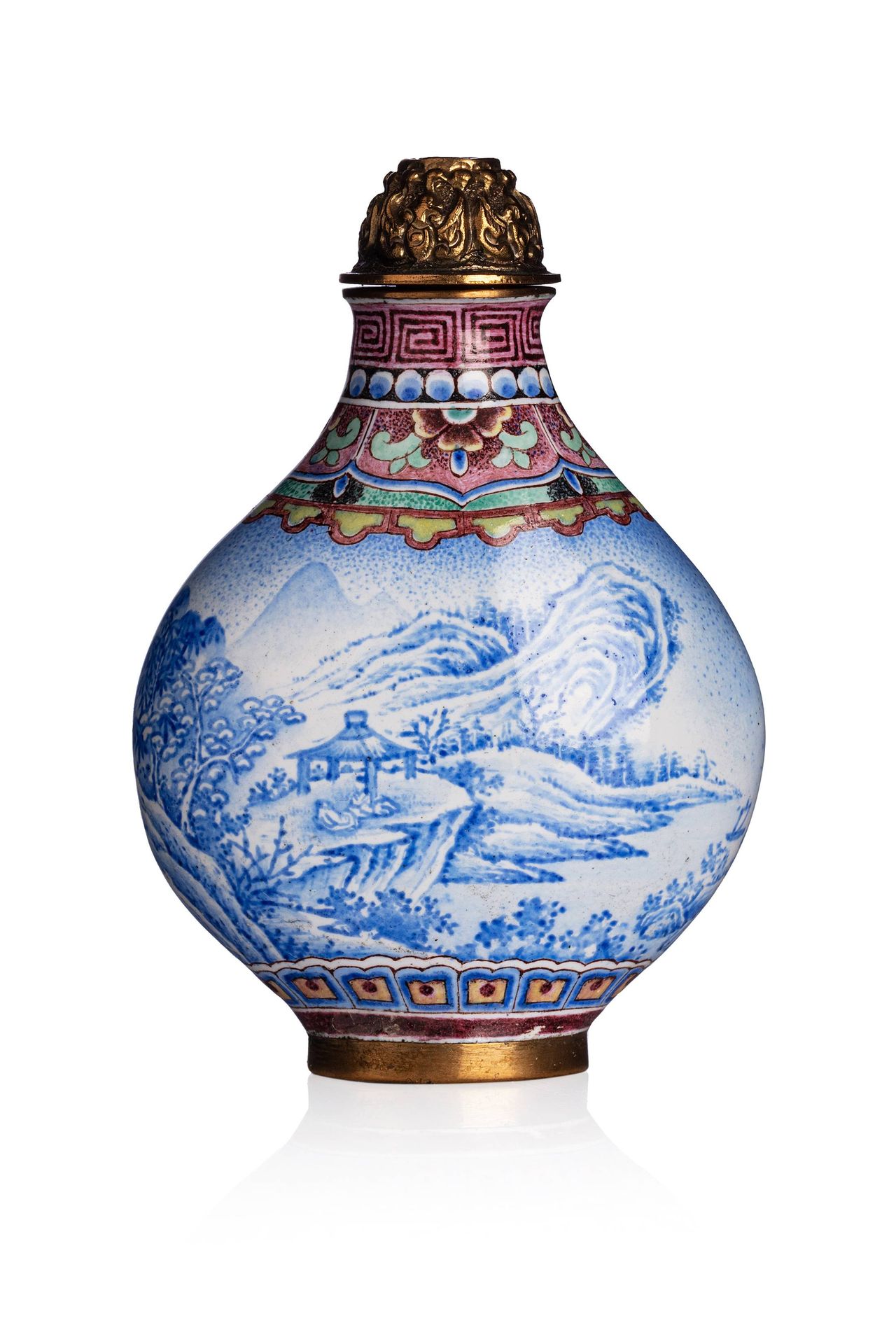 CHINE, XIXe siècle 
Tabatière en émaux peints A décor de paysages. Une marque Qi&hellip;