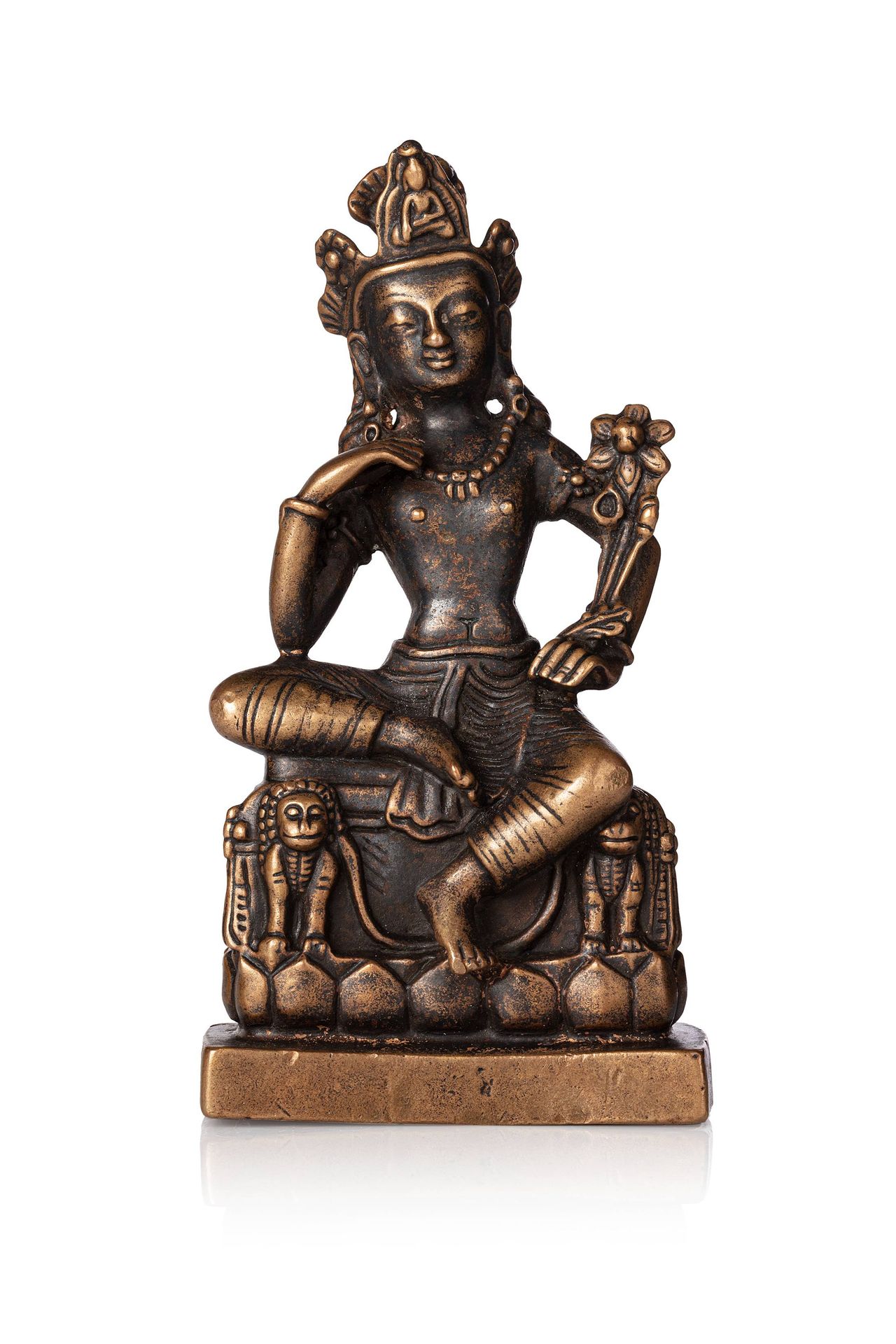 CHINE, XVIIIe SIÈCLE 
Statuette d'Avalokiteshvara en alliage de cuivre La divini&hellip;