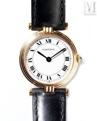 CARTIER Vendome 

Round women's watch 

About 1980

Case in three gold (yellow/w&hellip;