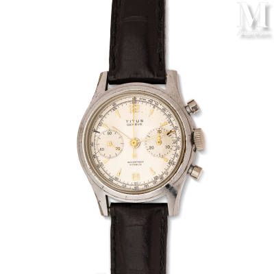 TITUS Réf 956

Vers 1950

Montre chronographe pour homme dans un boîtier chromé.&hellip;