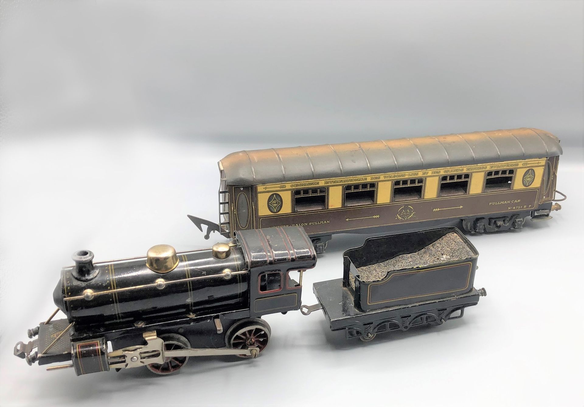 Null BING - JEP 

Black 020 locomotive with its tender, PULLMAN lounge car of th&hellip;