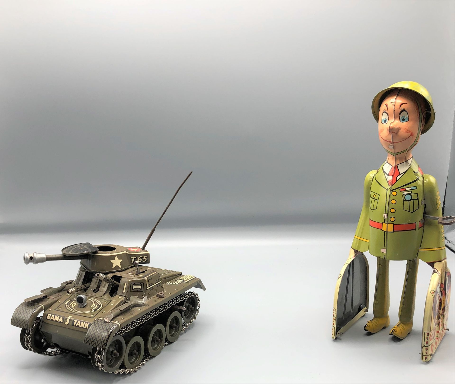 Null GAMA Tank US mécanique, UNIQUE ART : personnage GI Joe mécanique

1950



E&hellip;