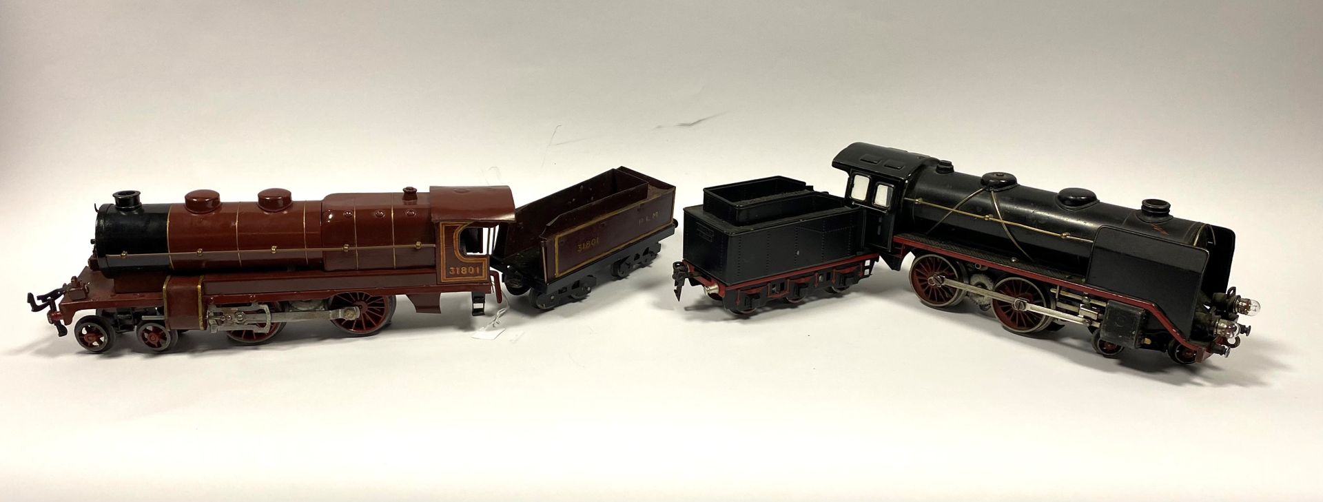 Null 
霍恩比 - 马克林 -0- 




棕色电力机车31801，带牵引车31801，黑色电力机车12920，带牵引车E929/0




1930 -&hellip;