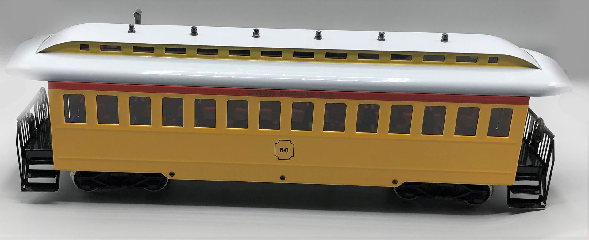 Null 马克林

美国早期布局的54720型客车，有天窗和一个前后通道平台。

长：45厘米



使用状况

更多信息请联系该研究。