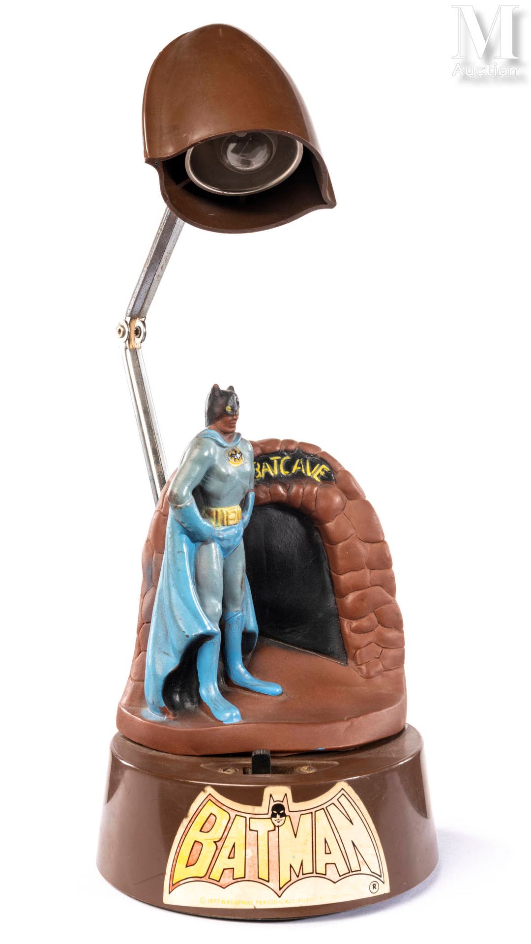 VANITY FAIR "Batcave"

Lampe de bureau en plastique et métal à bras orientable.