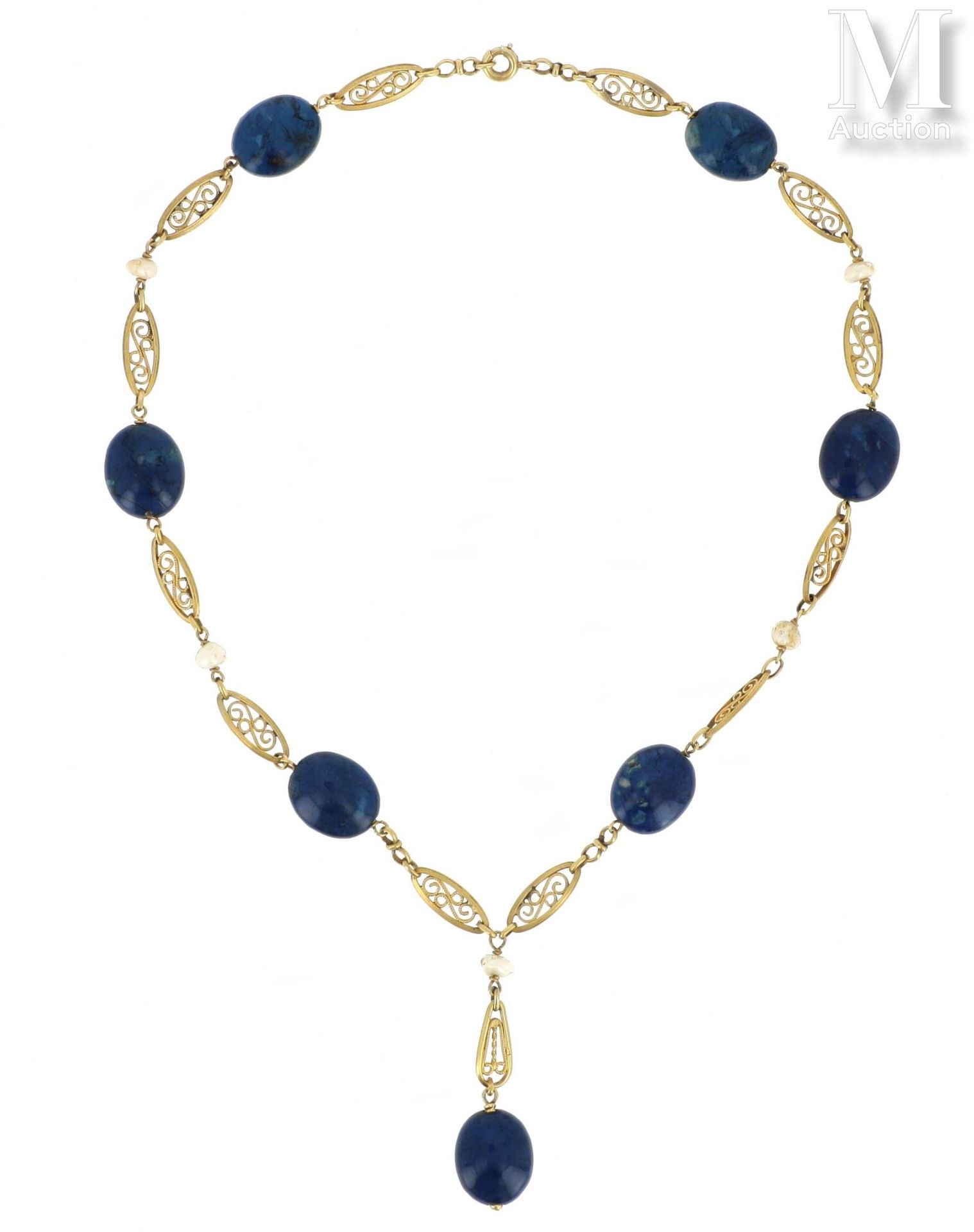 COLLIER 18K黄金（750°/°）项链，镂空和丝状navette链接，穿插着椭圆形蓝色硬石的凸圆形，其中一个是吊坠，以及小的巴洛克珍珠。

毛重：21,&hellip;