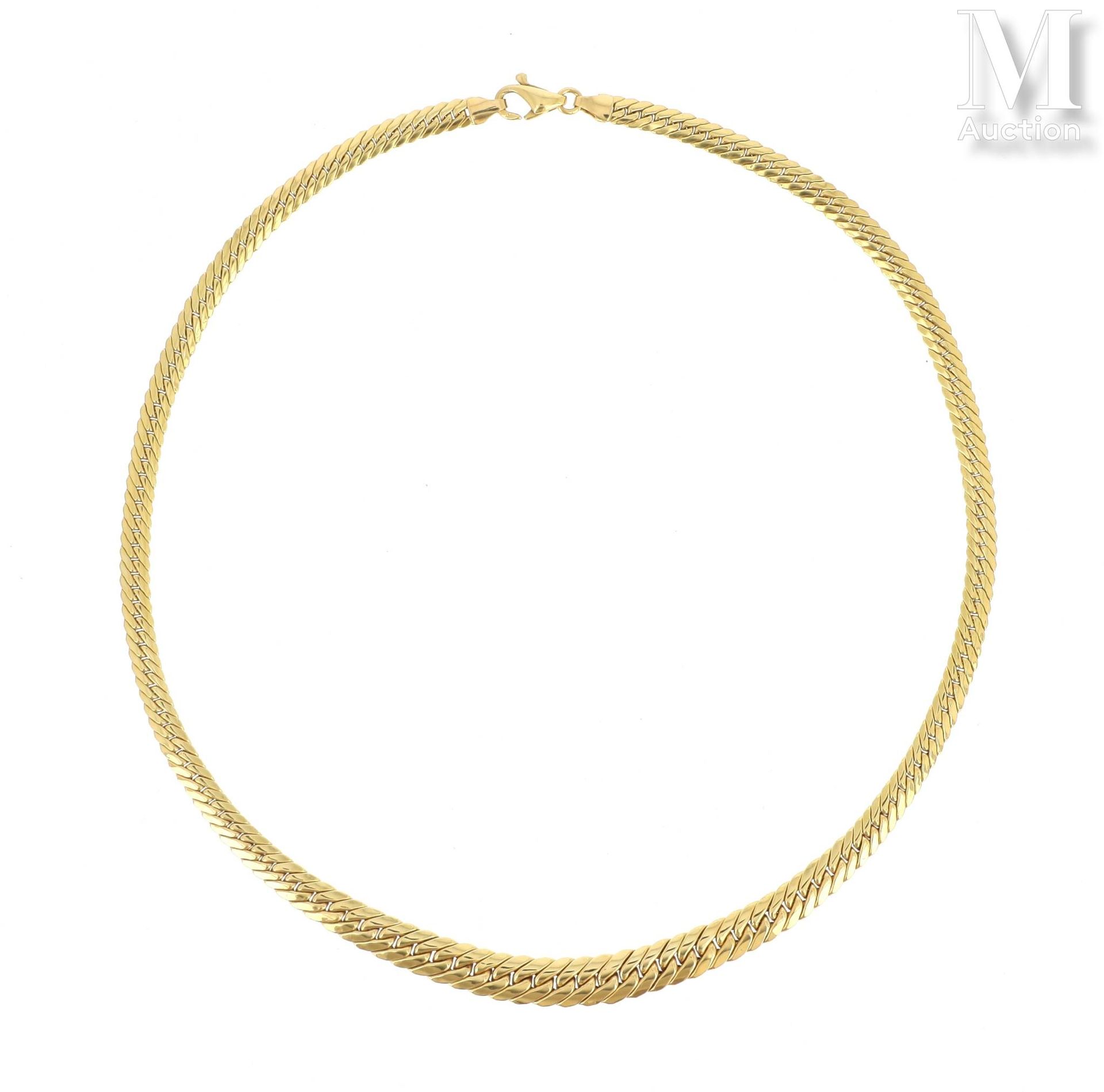COLLIER 18K(750°/°)黄金项链，英国网眼。

毛重：16.8克。

长：45.5厘米