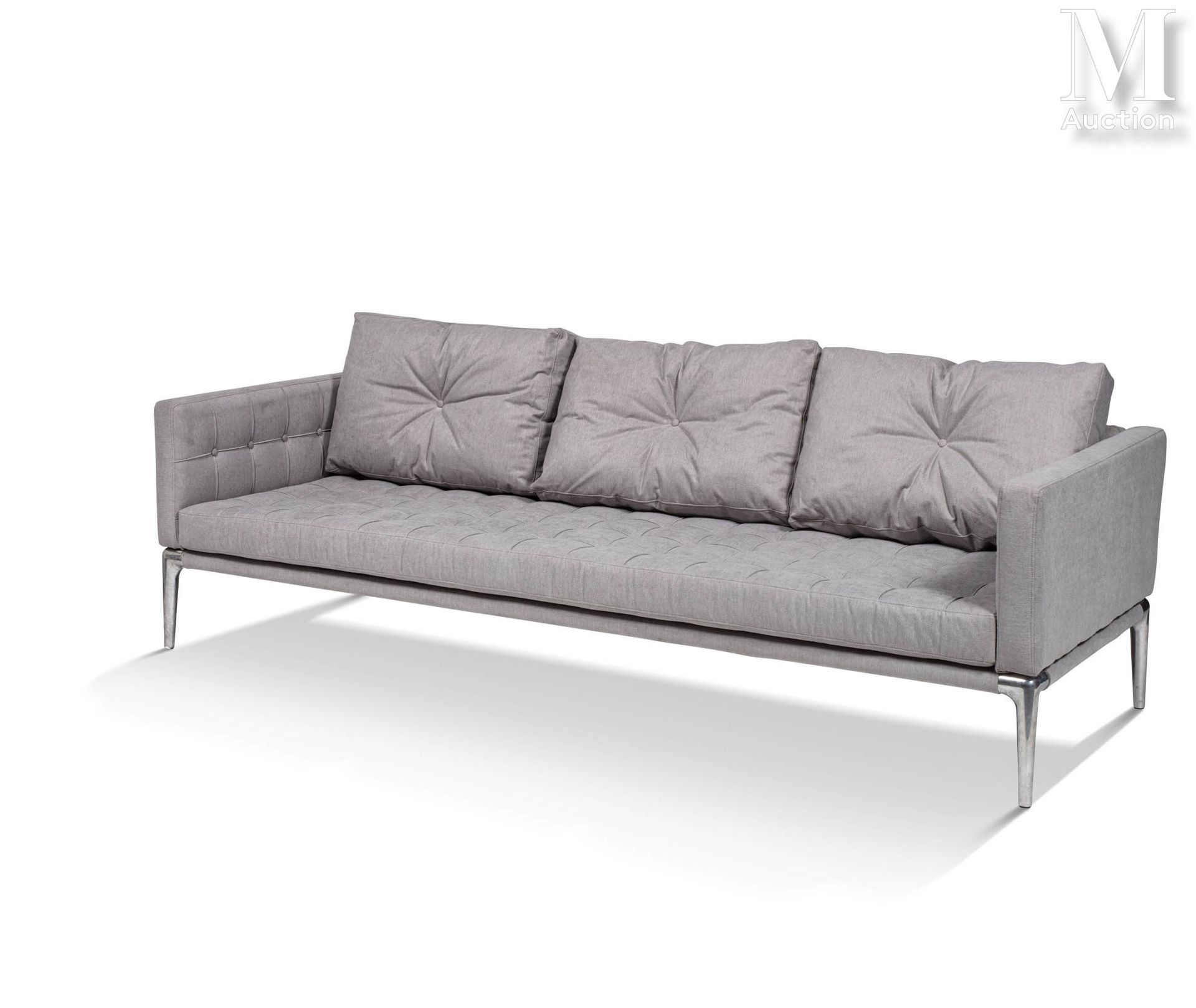 Philippe STARK (Né en 1949) "Flüchtig"

Ausgabe Cassina

Dreisitzsofa mit polier&hellip;