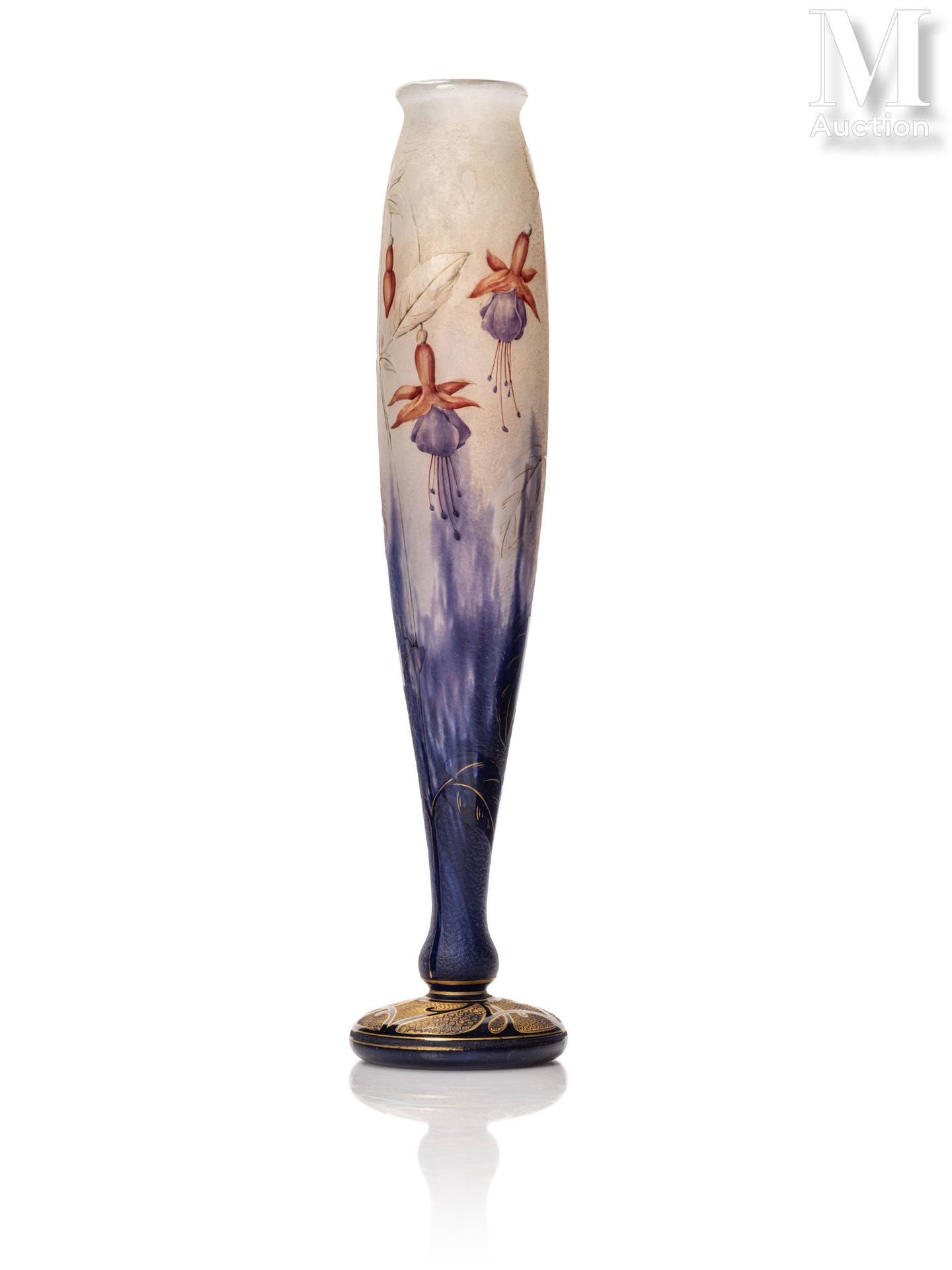DAUM - Nancy "Fuschias"

Circa 1890

Double thick glass vase, with a circular ba&hellip;