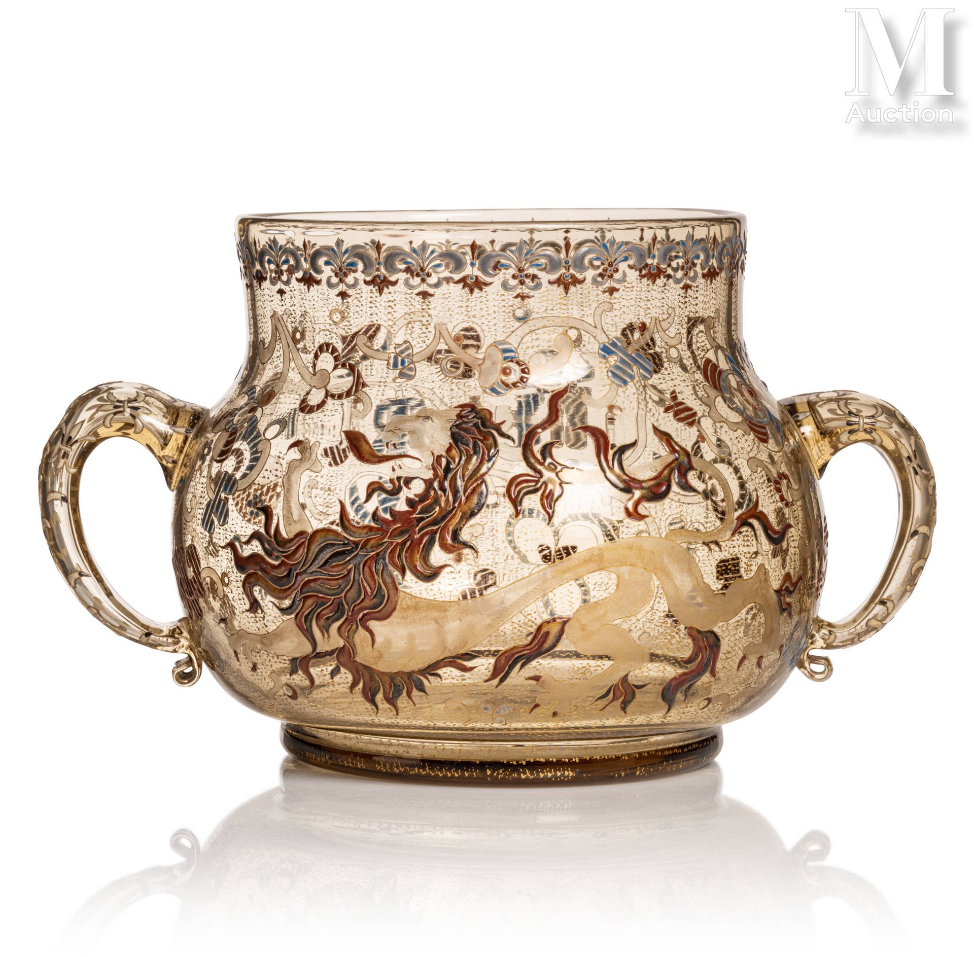Emile GALLE (1846 - 1904) "纹章狮子

一个大型的琥珀色透明玻璃礼花瓶，有两个镂空的把手，是通过加热而形成的。

卵形的身体有一个直的&hellip;
