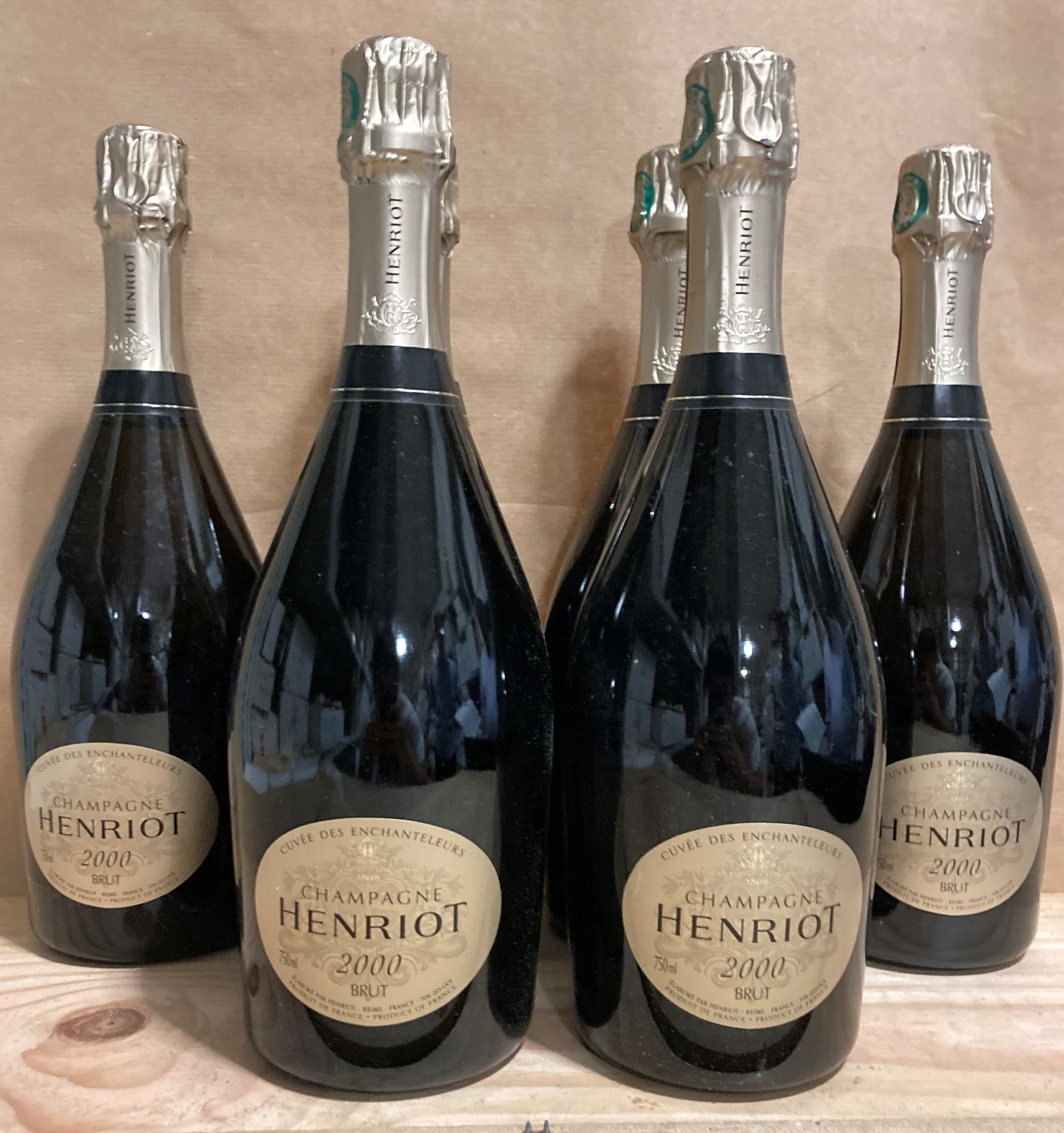 Champagne Henriot 6 bouteilles CHAMPAGNE Henriot 2000