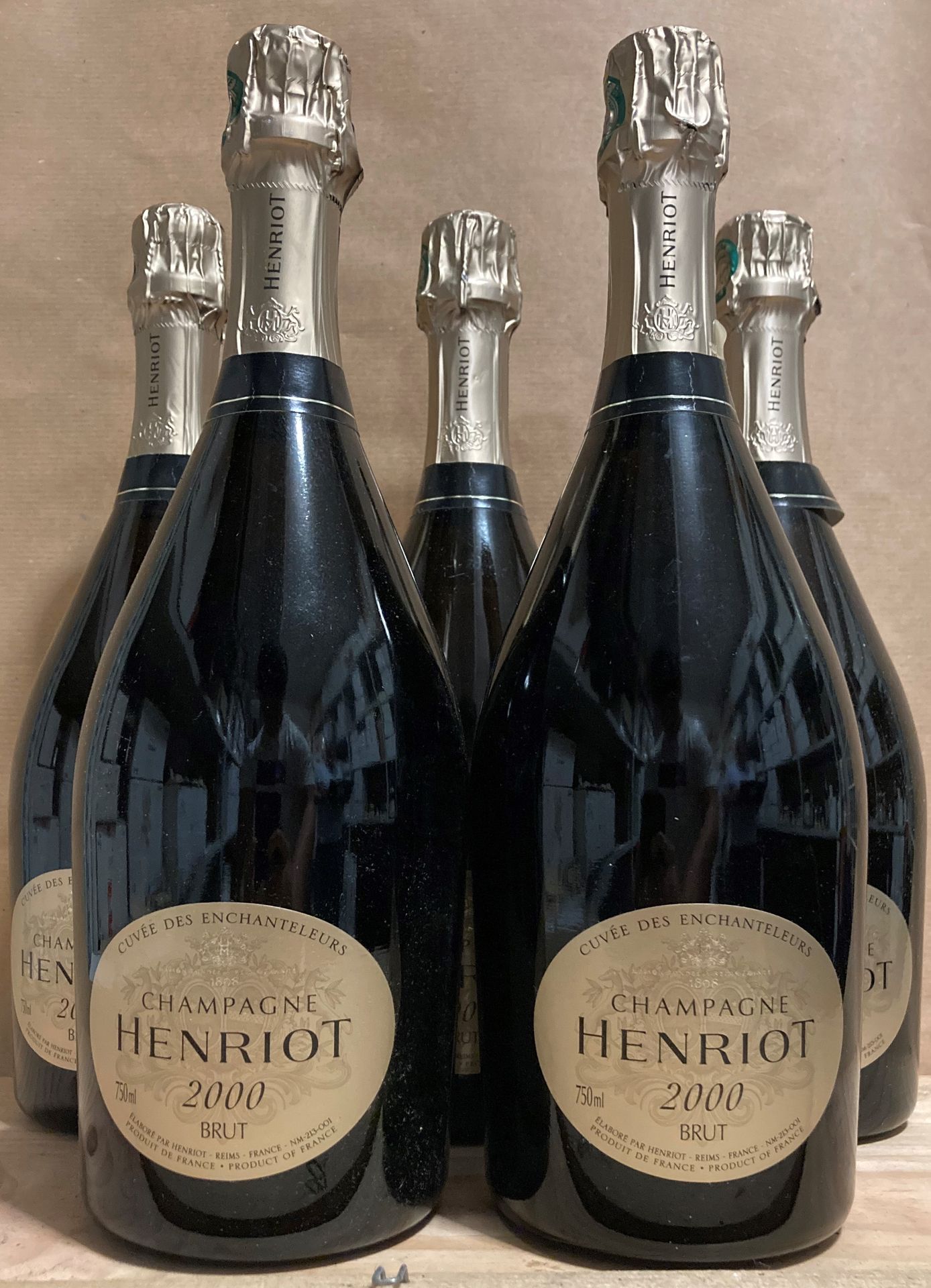 Champagne Henriot 5 bouteilles CHAMPAGNE Henriot 2000
