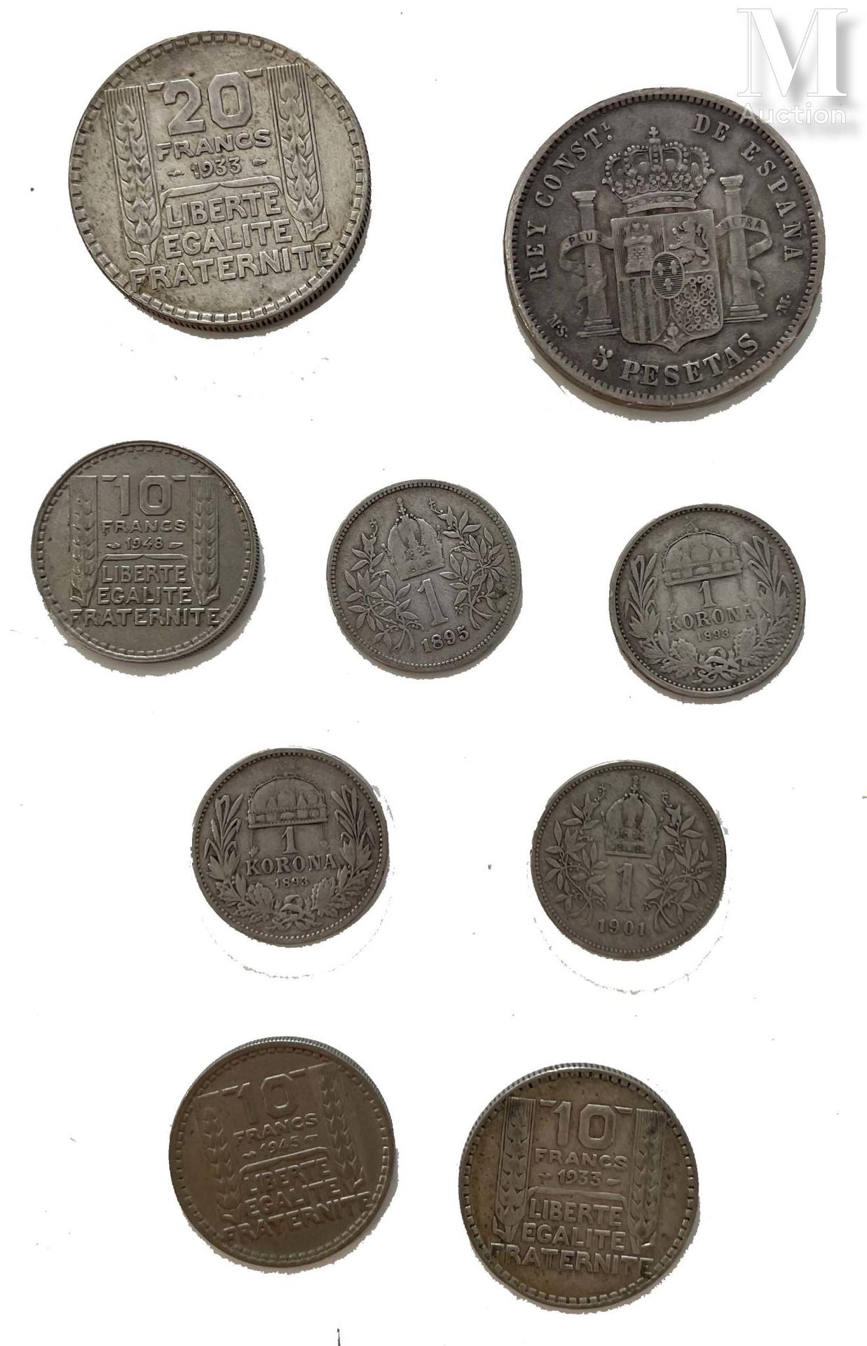 Monde - divers 一批七枚硬币，包括:

-一个5比塞塔1882

-三1科罗纳

-一个10法郎的都灵银币

-一个20法郎的都灵银币

-两个1&hellip;