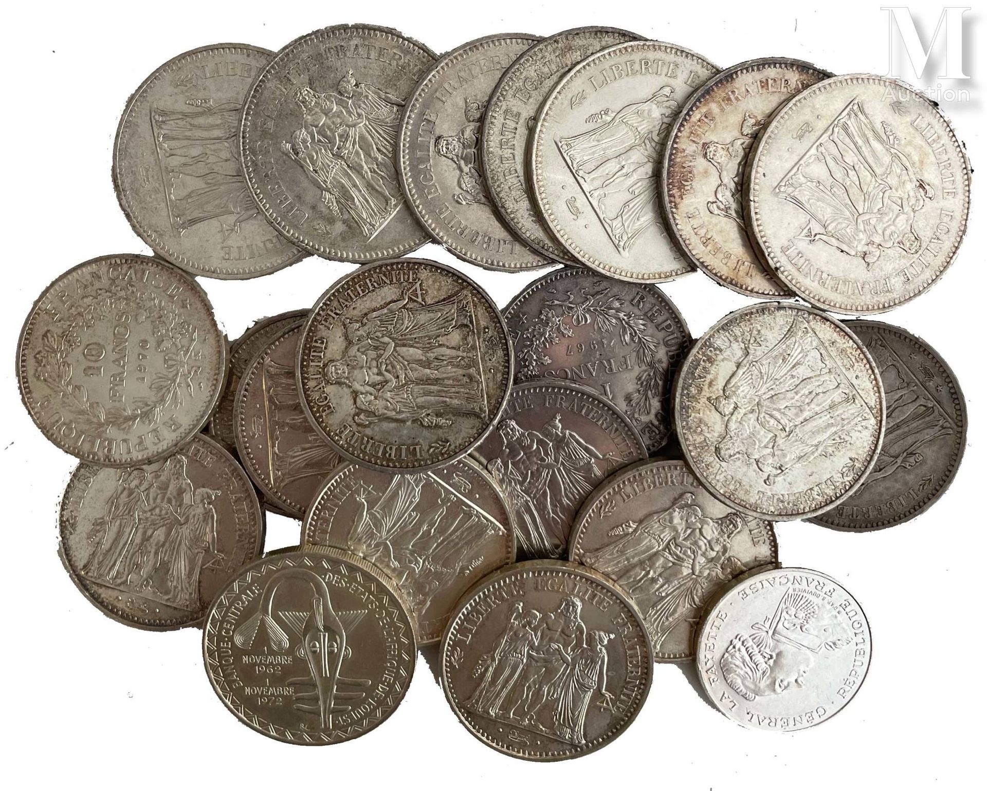 France - Cinquième République 一批重要的银币，包括:

- 七枚50法郎的大力士硬币

- 一枚5法郎的赫拉克勒斯1848 A（巴&hellip;