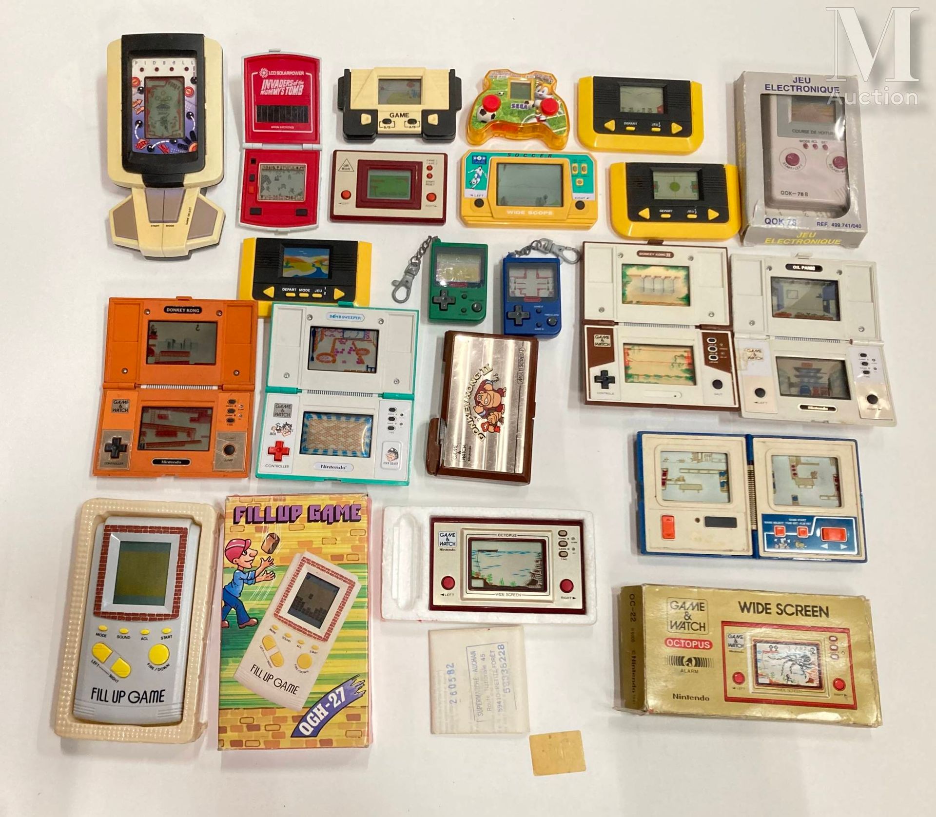 Null LOT OF x7 NINTENDO GAME & WATCH GAMES (ONE FULL) + x13 ELECTRONIC CLONES

S&hellip;