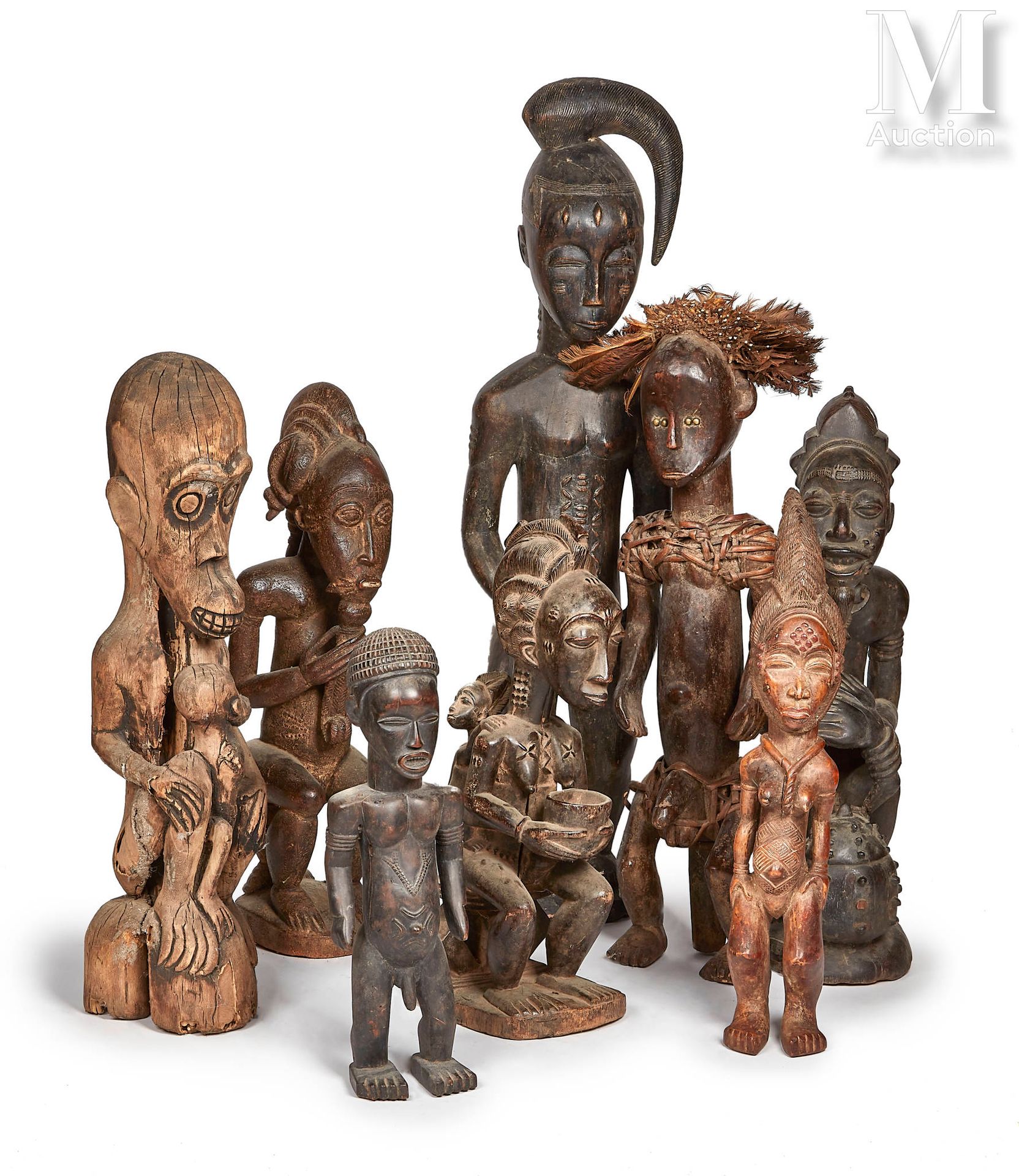 11 statues dans le style de l'Afrique ancestrale
Vendu en l'état