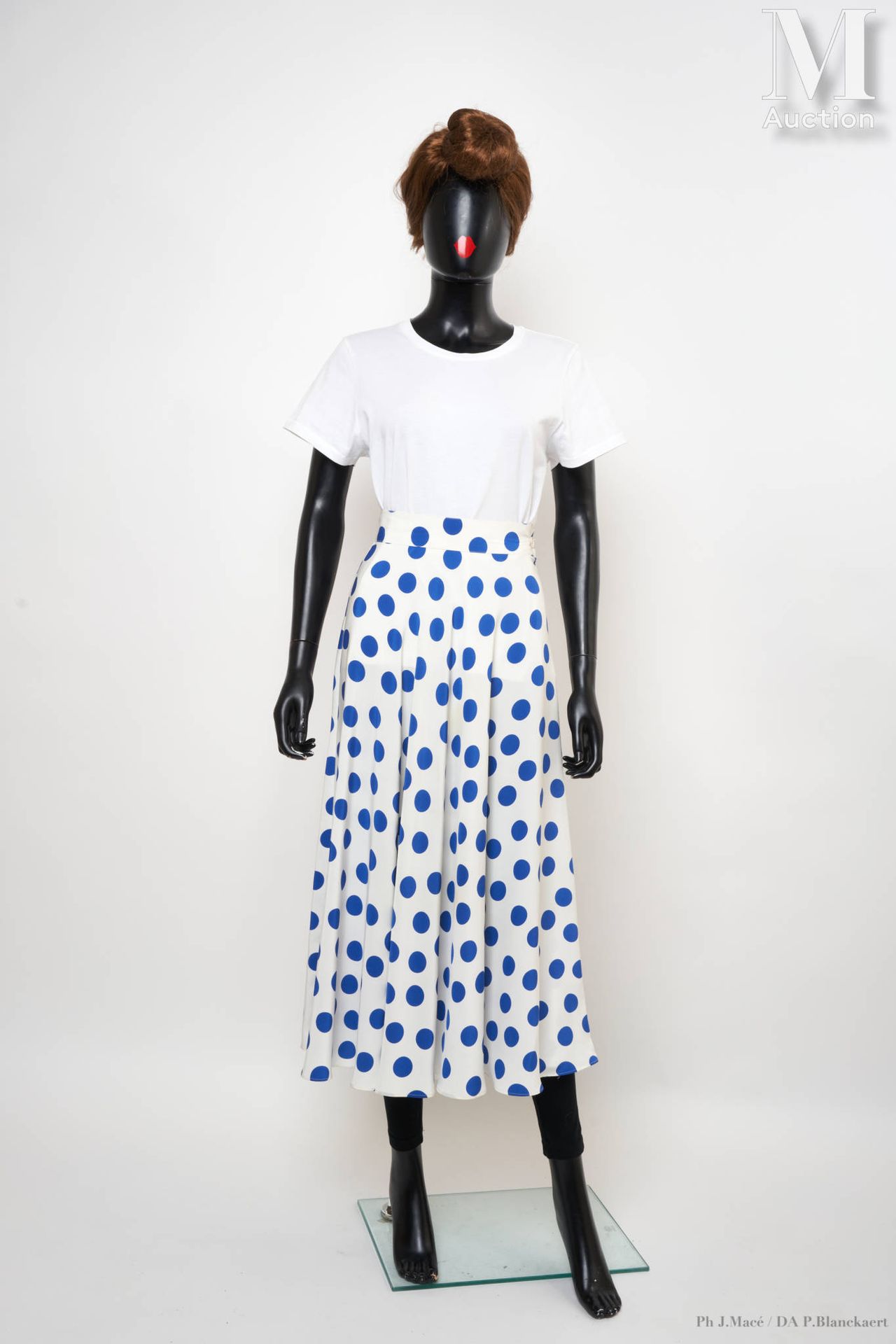 YVES SAINT LAURENT VARIATION - Été 1994 Skirt
in white polyester crepe with blue&hellip;