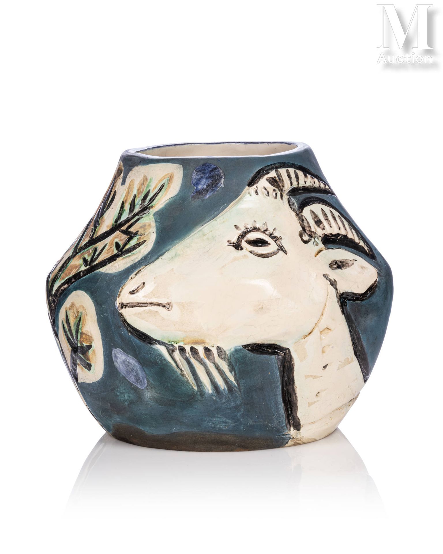 Pablo PICASSO (1881-1973) Vase aux chèvres

Vase bas à pans coupés en terre de f&hellip;