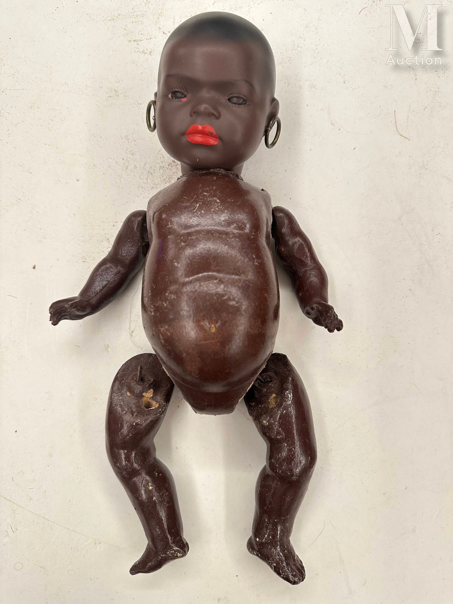 HEUBACH 闭口的饼干头婴儿，标有 "Heubach.Köppelsdorf 399-8/0 DRGM Germany"。身体的构成
H : 28