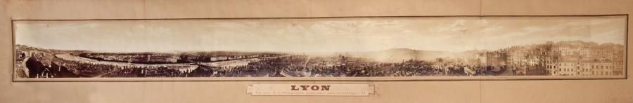 Jean-François ARMBRUSTER (1835-1912) Panorama de Lyon, c. 1869 17,3 x 189,5 cm T&hellip;