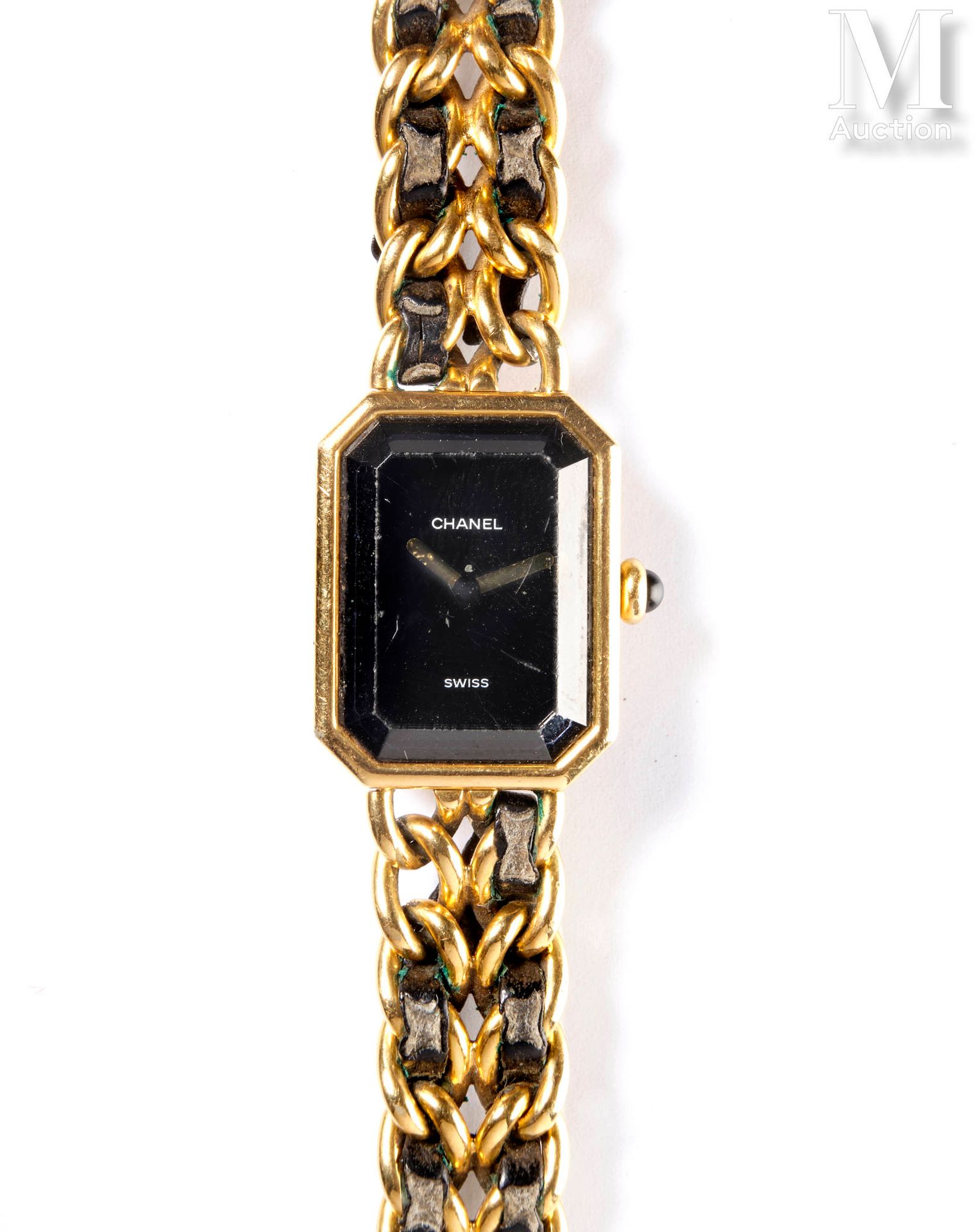 Chanel La prima 
Circa 1990
Cassa in metallo dorato firmata e numerata 
Quadrant&hellip;