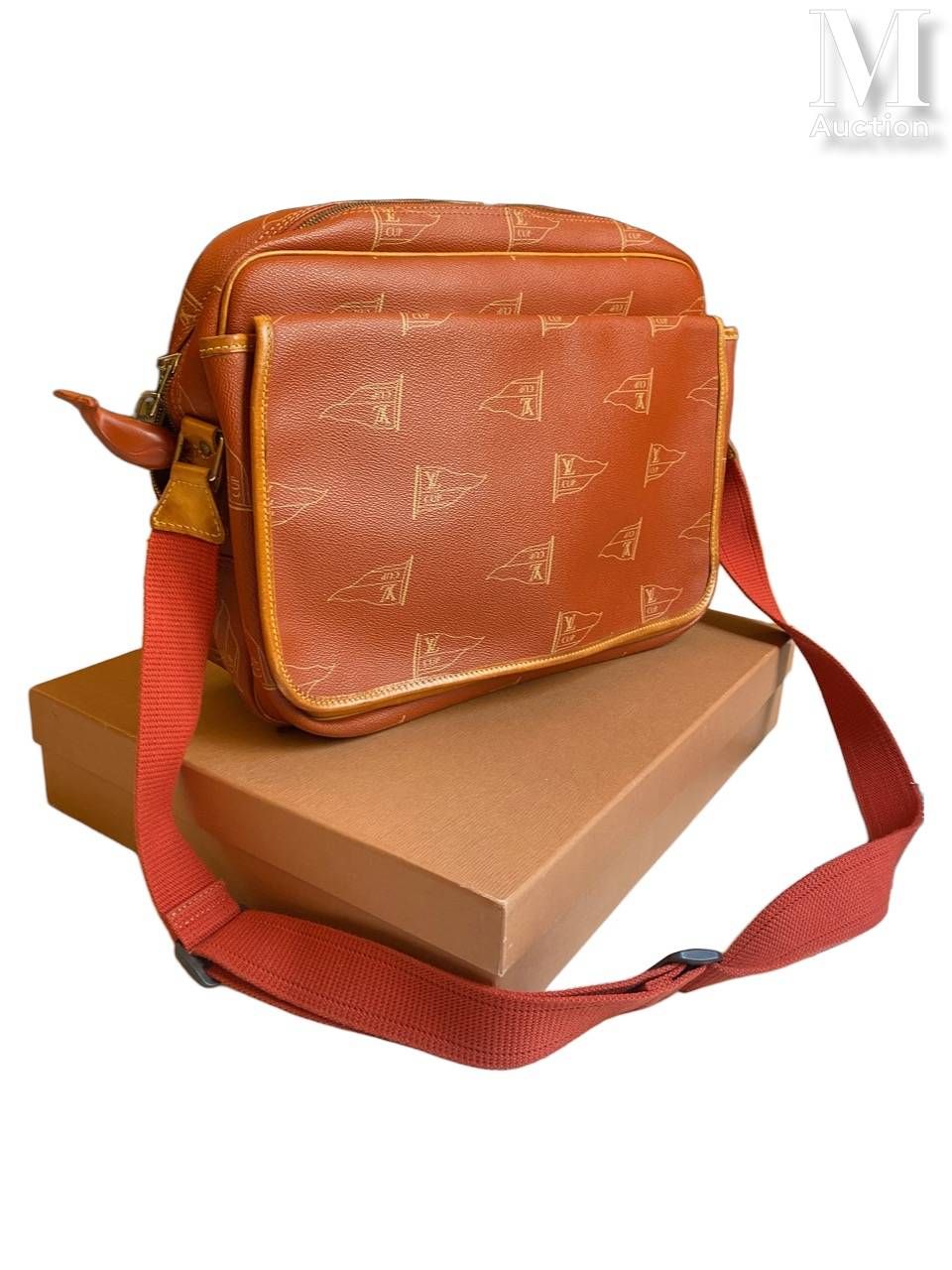 LOUIS VUITTON - 1990's Collection "America's Cup" BAG
in red Monogram canvas and&hellip;
