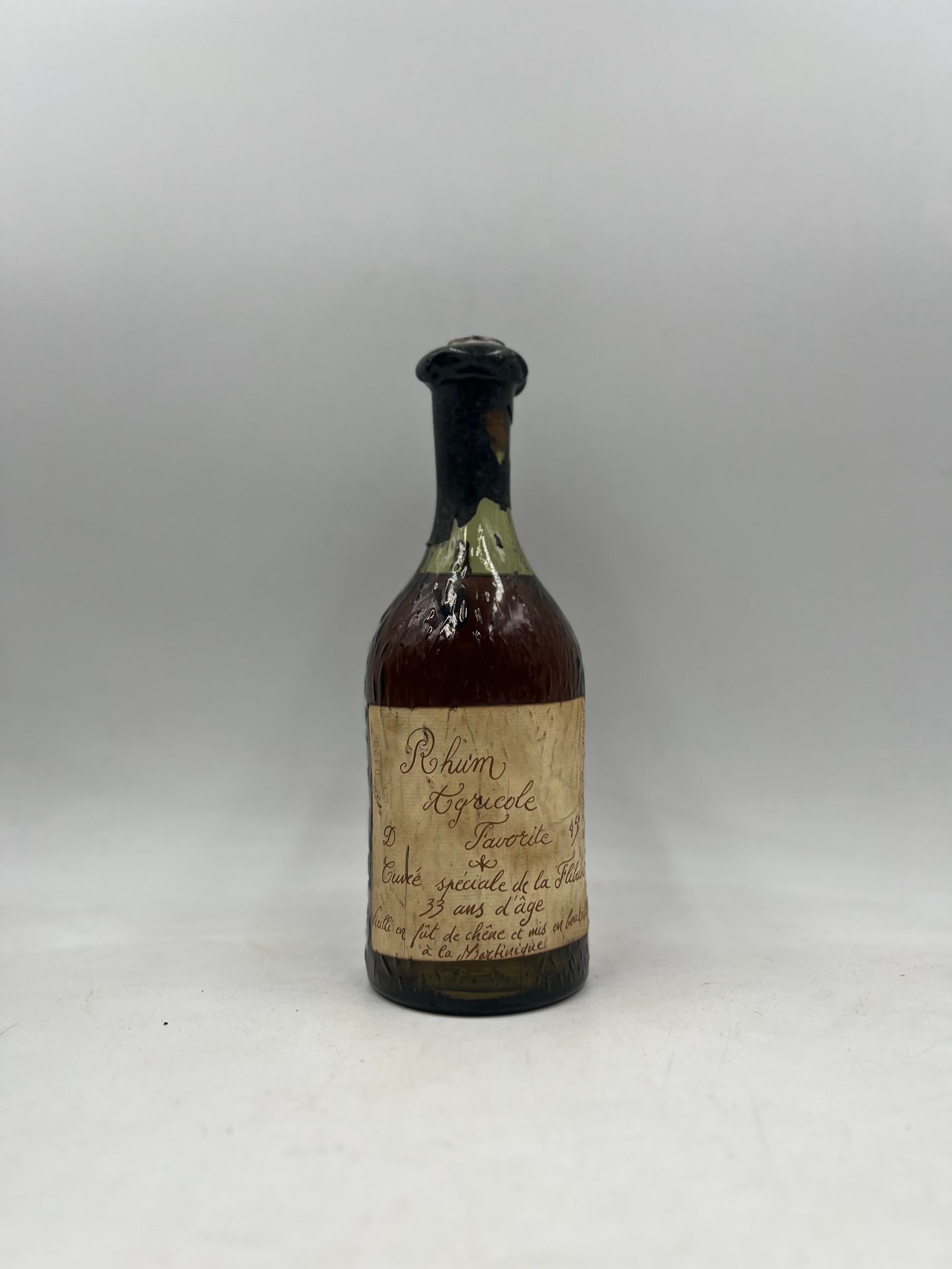 1 bouteille RHUM Agricole Favorit "La Flibuste" 33 Jahre alt