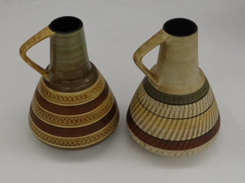 Travail allemand Ensemble de 2 vases en céramique En creux sous la base "GERMANY&hellip;