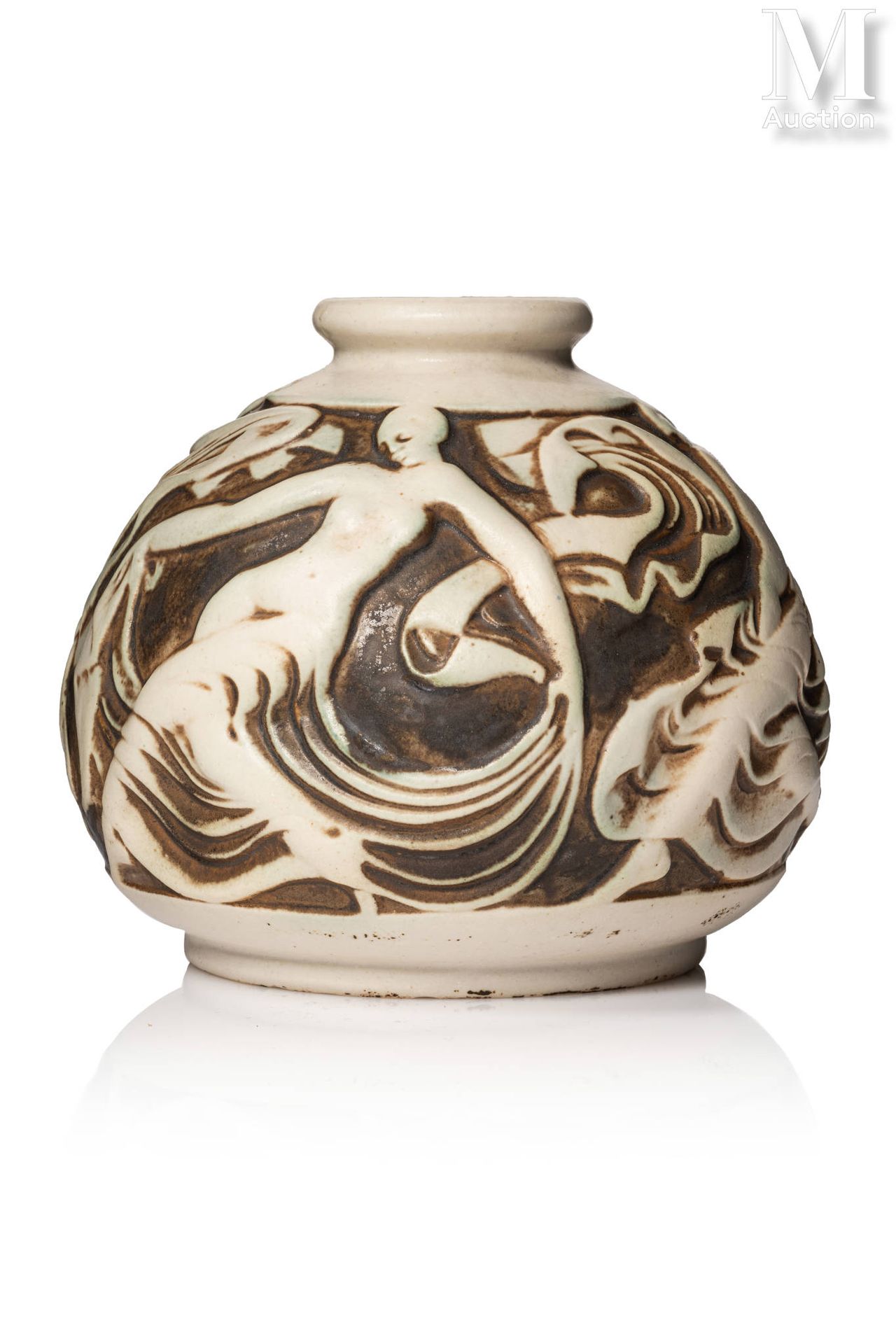MOUGIN Nancy & Georges (dit Géo) CONDE (1891 - 1980) "Sarabande"
Vase de forme b&hellip;