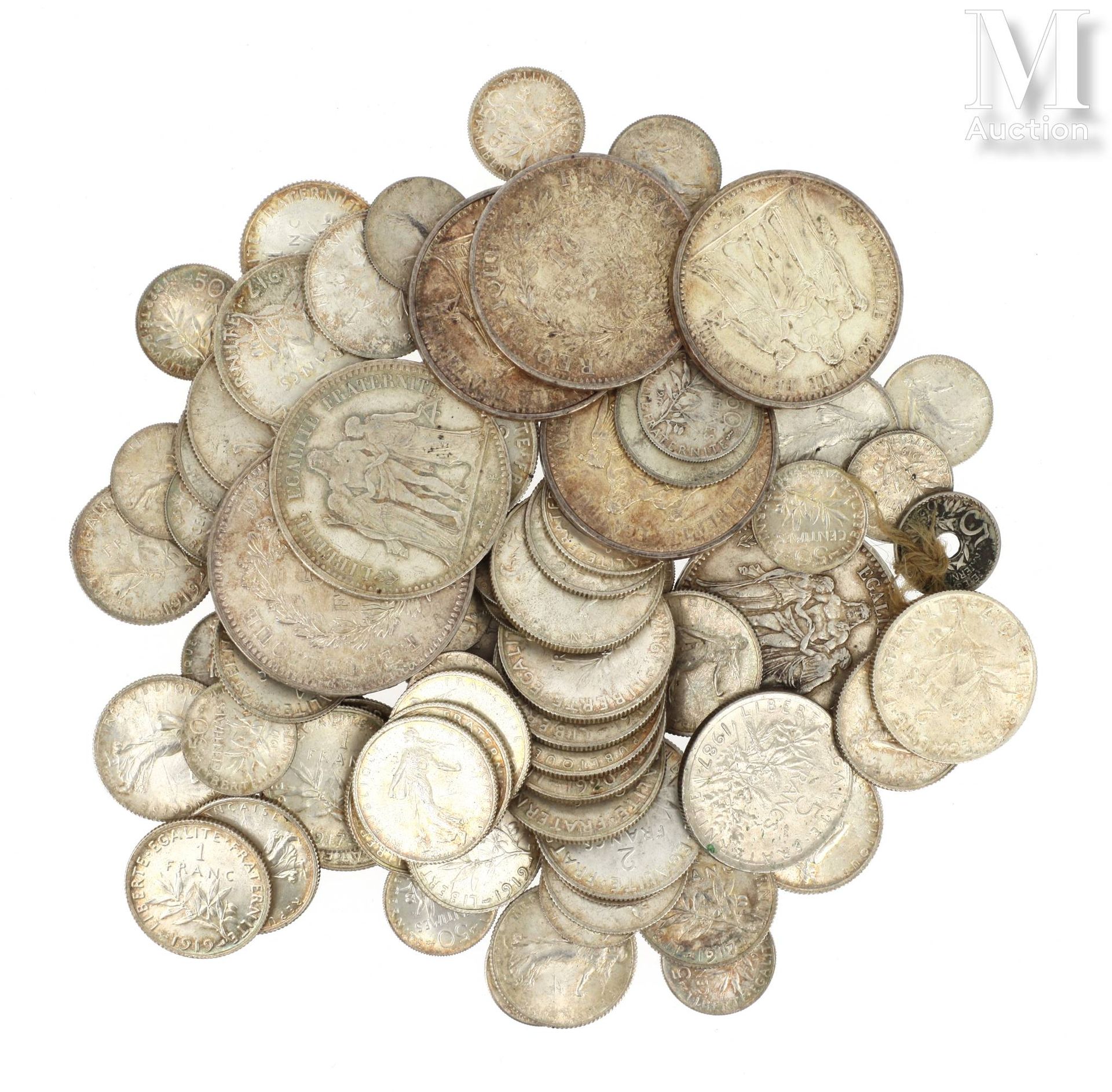 Lot de pièces argent Lotto di monete d'argento tra cui : 
- 1 x 50 FF Hercule (1&hellip;