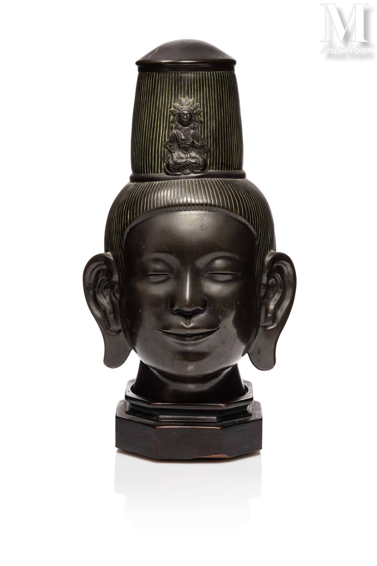 Ⓟ VIETNAM, XXe siècle Kopf eines Buddhas aus Bronze.
Dargestellt mit ruhigem Ges&hellip;