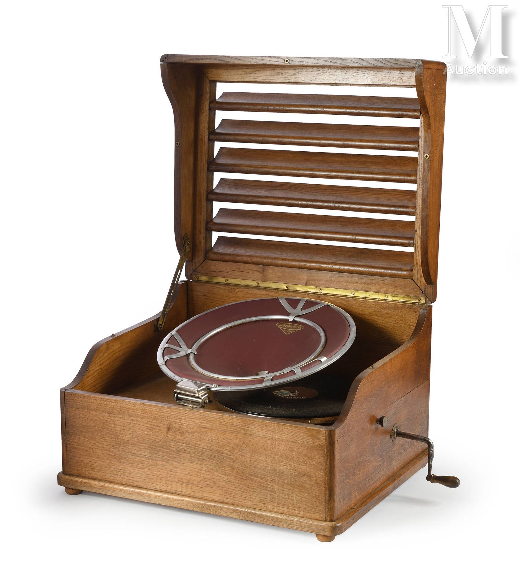 GRAMOPHONE - DIFFUSOR PATHE
Phonographe à disques permettant l‘écoute des disque&hellip;