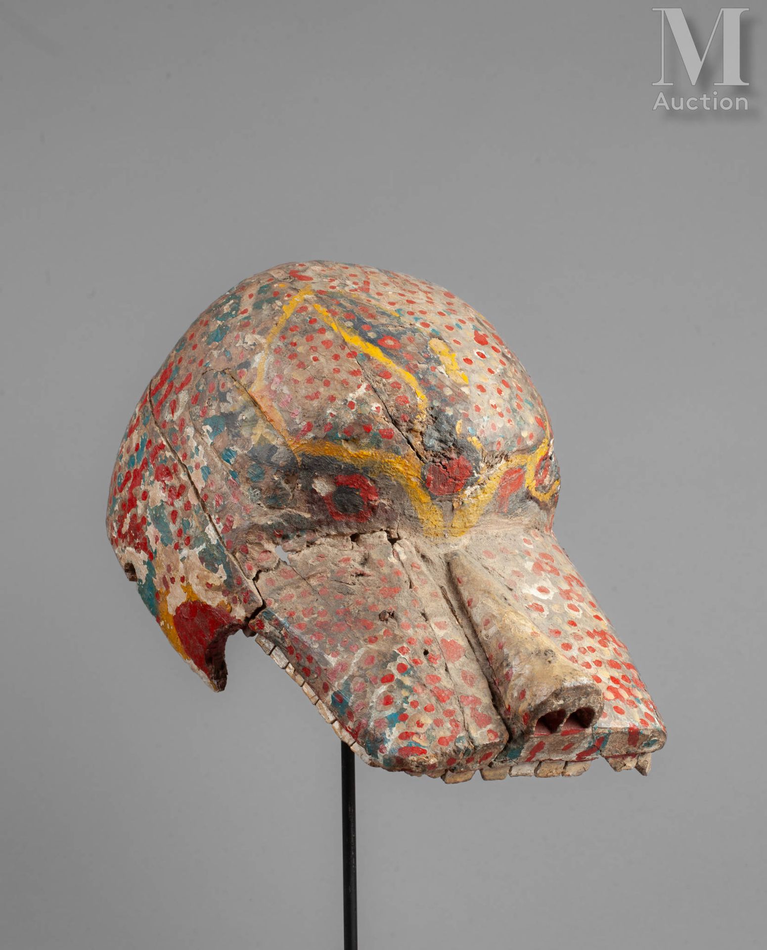 Ancien masque de félin Bois polychrome, accidents et manques 
Népal, Inde
35 cm
&hellip;