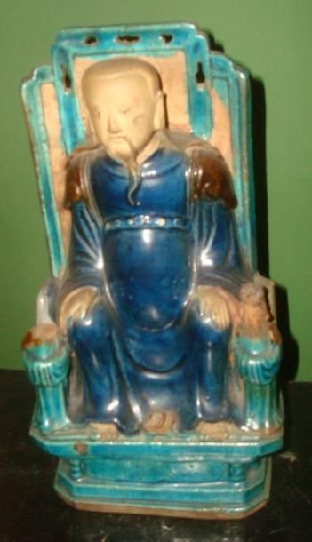 CHINE Epoque KANGXI (1662 - 1722) Statuette de Guandi assis sur son trône en por&hellip;