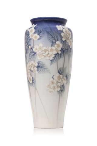Null ROYAL COPENHAGUE ANNA SMIDTH (XX ème)
Important vase de forme conique en po&hellip;