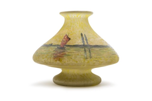 Null Charles SCHNEIDER (1881 - 1953)
"Lac et voiliers"
Rare vase en verre double&hellip;