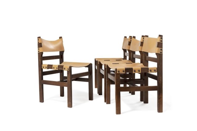 Null Pierre CHAPO, attribué à,
Suite de quatre chaises en bois teinté.
Assise en&hellip;