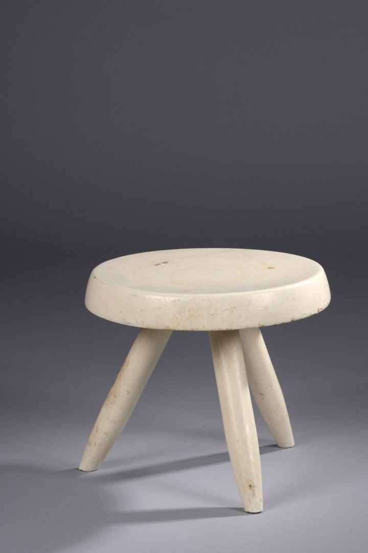 Null Charlotte PERRIAND (1903-1999)

Berger tripod stool, number 524 in the arti&hellip;