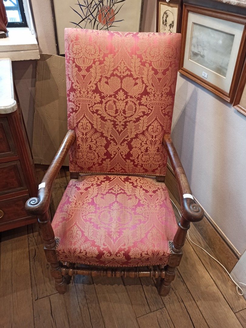 Null Rustic armchair 

Louis XIV style