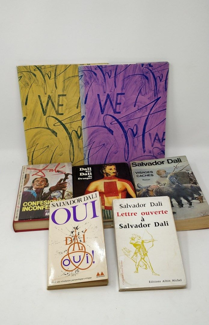 Null Lot of books on Salvador Dali 



Two copies of : 

Manifeste en Hommage à &hellip;