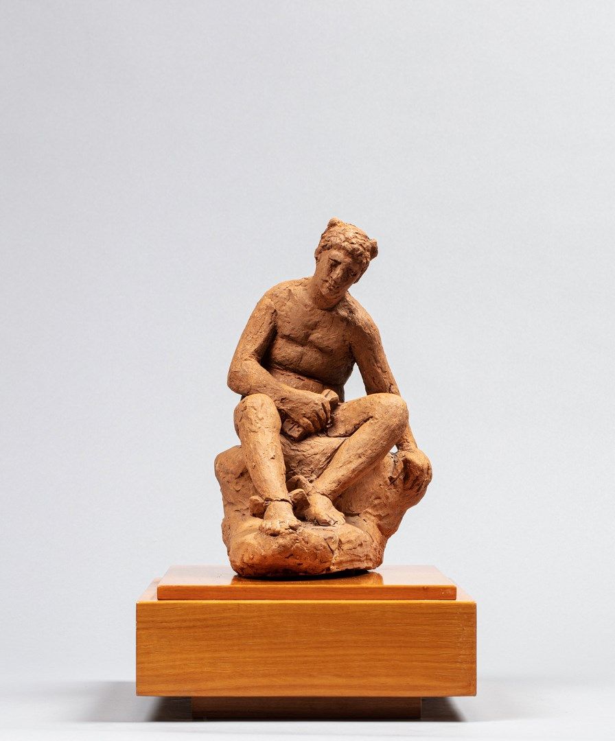 Null 哈勒帕斯-扬努里斯, 1851-1938年

赫尔墨斯，商业之神，约1920年

陶器雕塑（有裂缝，修复，非常小的缺失部分），呈现在天然木质底座上，背&hellip;