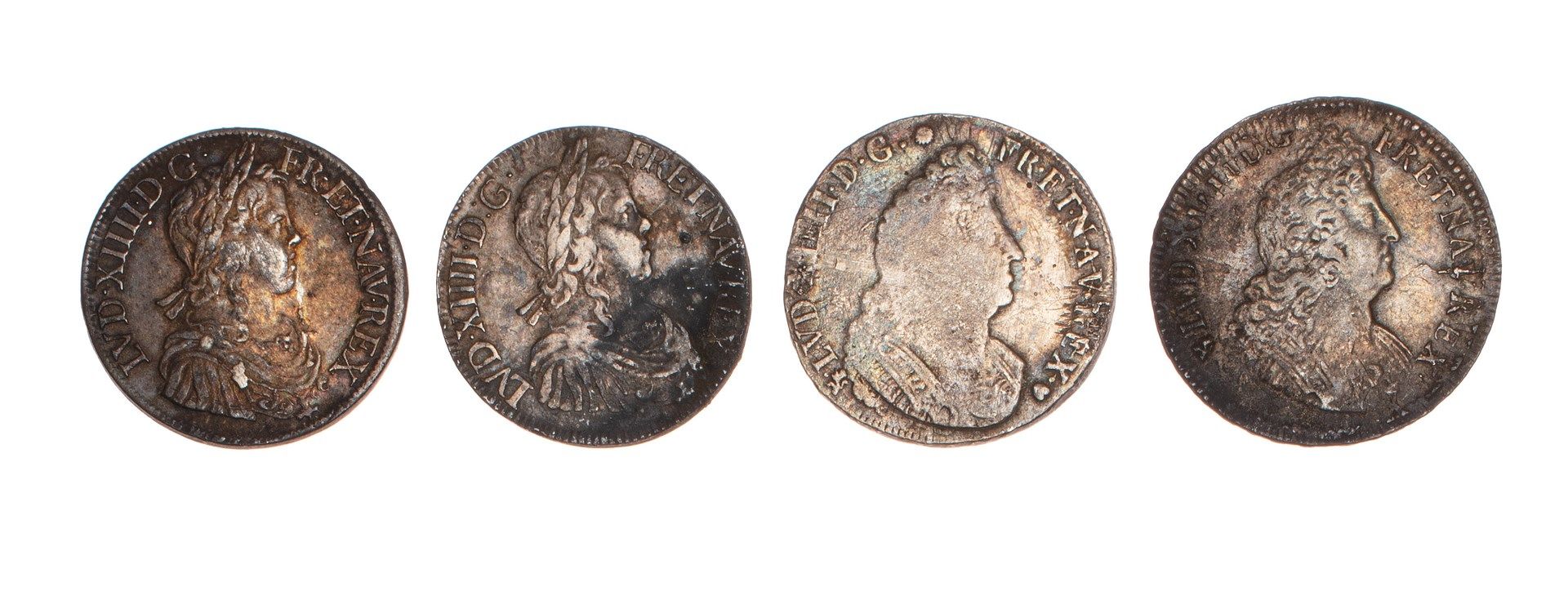 Null 路易十四

4件银质盾牌：1652年巴黎，1652年巴约纳，1694年雷恩，1702年雷恩。

Dup.1469（2），1520和1533。

TB到&hellip;