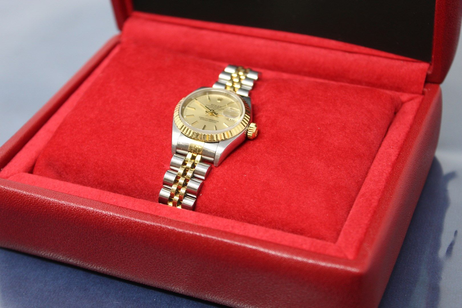 Null ROLEX 

Datejust

Ladies' wristwatch in 18k (750) gold. Crown and back scre&hellip;